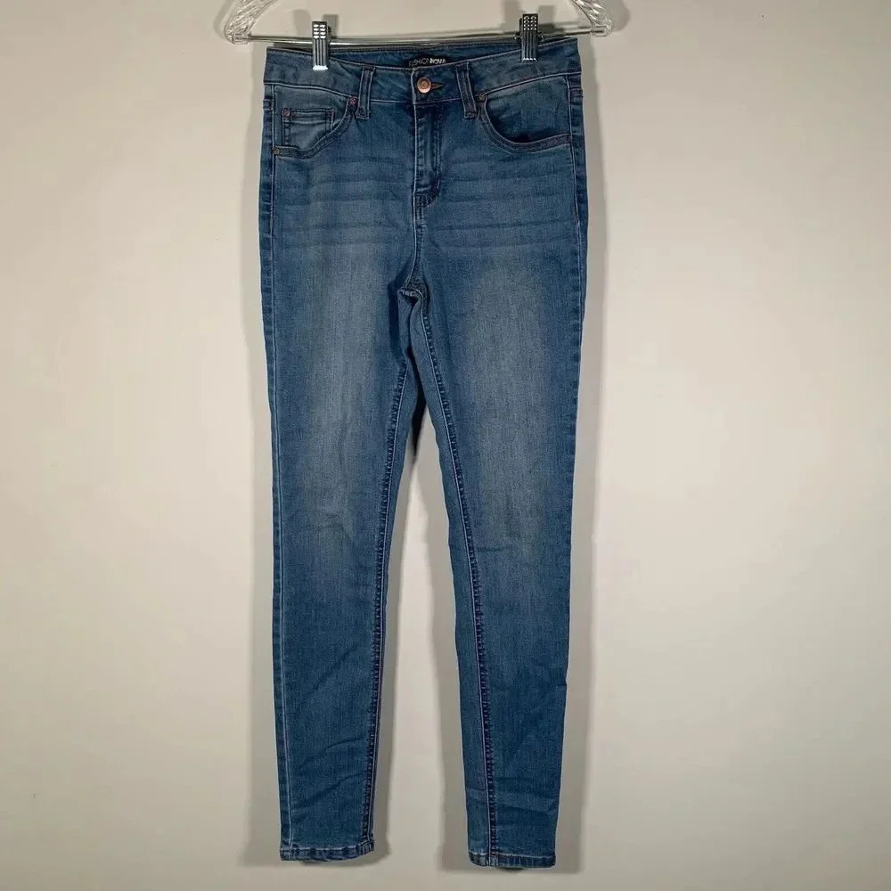 Fashion Nova Jeans Women’s Juniors  26 Light Wash Skinny Jeans